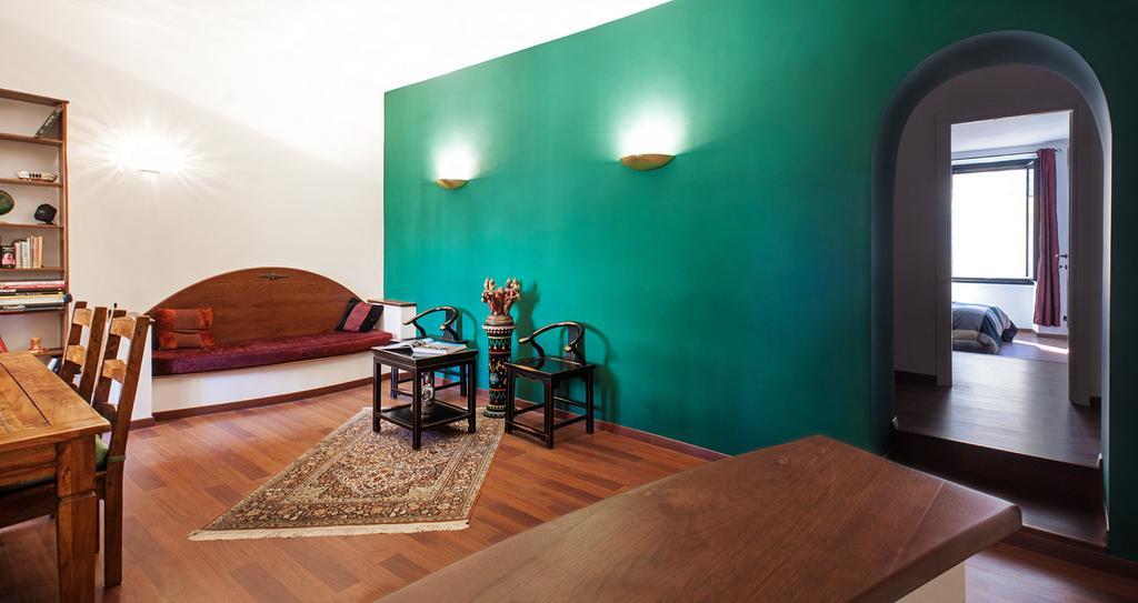 Paola 2* Rome